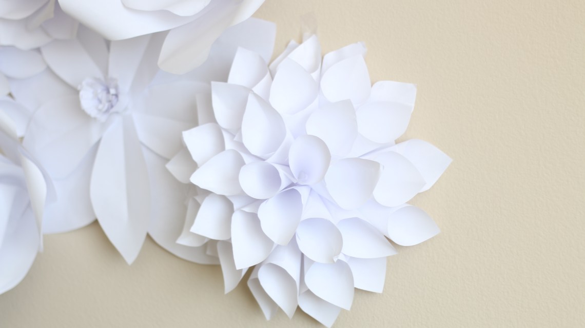 paper flower backdrop tutorial